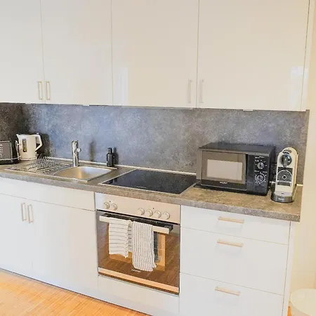 Zu Hause Auf Reisen - Direkt In Der Innenstadt Apartment